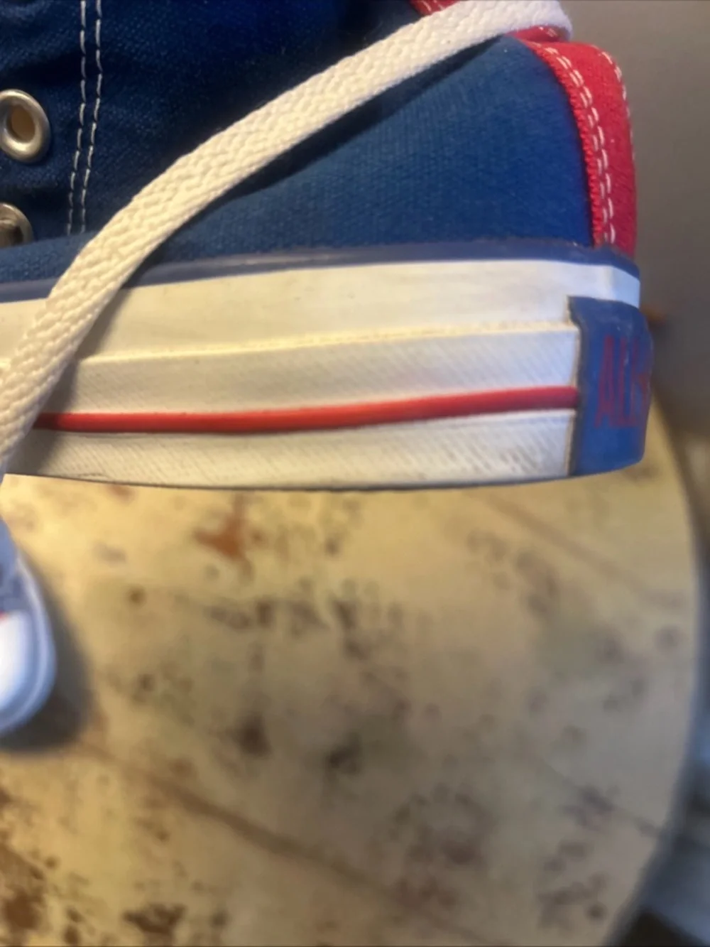 Converse Chuck Taylor All Star Unisex Sneakers in Blue/Red Men’s 6 Women’s 8 - Picture 13 of 14